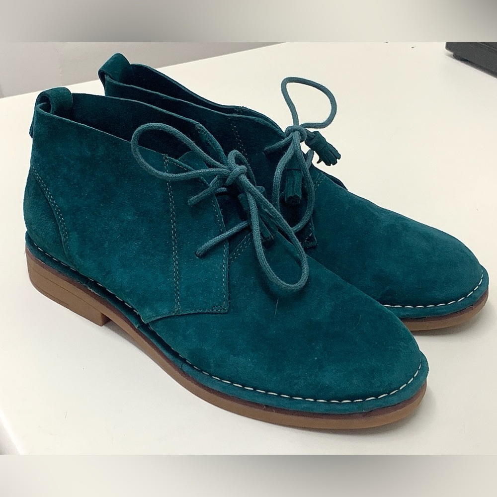 Women’s 10 Hush Puppies Teal Blue Green Suede  Rubber Sole Desert Chukkas Shoes